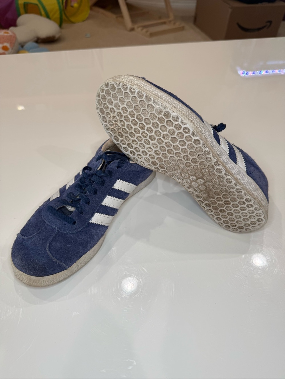 Adidas Women’s Navy Suede Gazelle - Picture 5 of 6